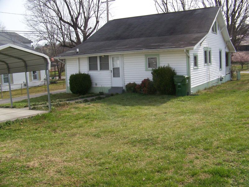 1405 E Harper Ave, Maryville, TN 37804