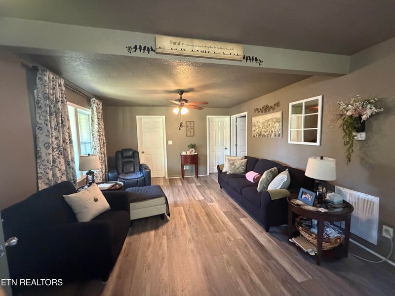 1405 Murphy Myers Rd, Maryville, TN 37803