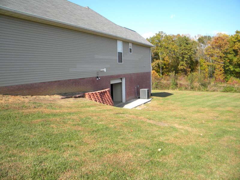 1406 Benjamin Blvd, Sevierville, TN 37876