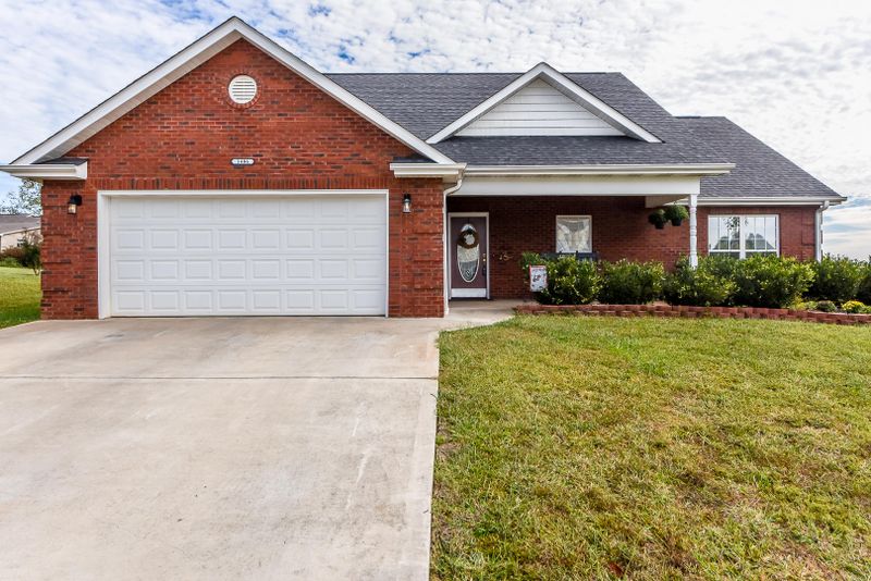 1406 Caleb Tr, Greenback, TN 37742
