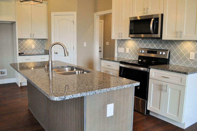 1406 Instrumental Ave, Sevierville, TN 37876