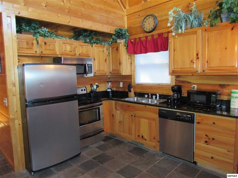 1406 Ridgefield Dr, Sevierville, TN 37876