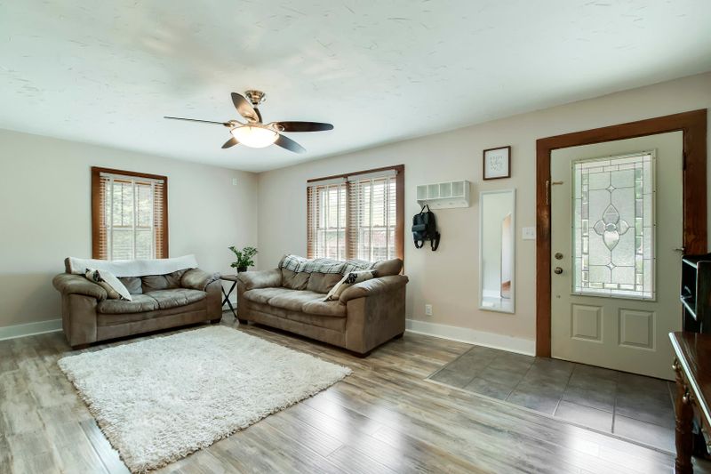 1407 Dandelion Cir, Morristown, TN 37814