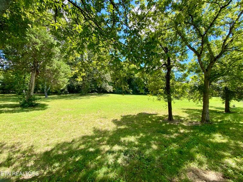 1407 Montvale Rd, Maryville, TN 37803
