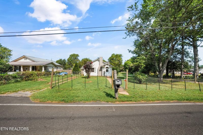 1407 Sweetwater Vonore Rd, Sweetwater, TN 37874