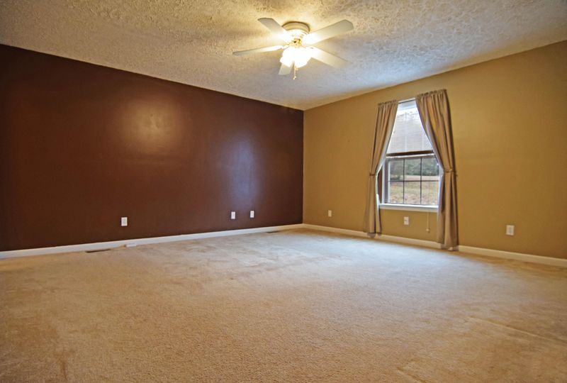 1408 Forest Ave, Maryville, TN 37804