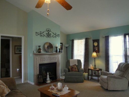1409 Double D Dr, Sevierville, TN 37876