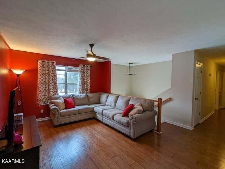1409 Geneva Cir Ln, Morristown, TN 37813