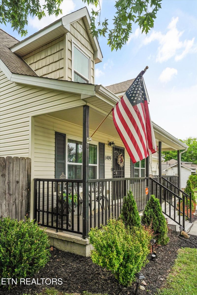 1409 Monroe Ave, Maryville, TN 37804