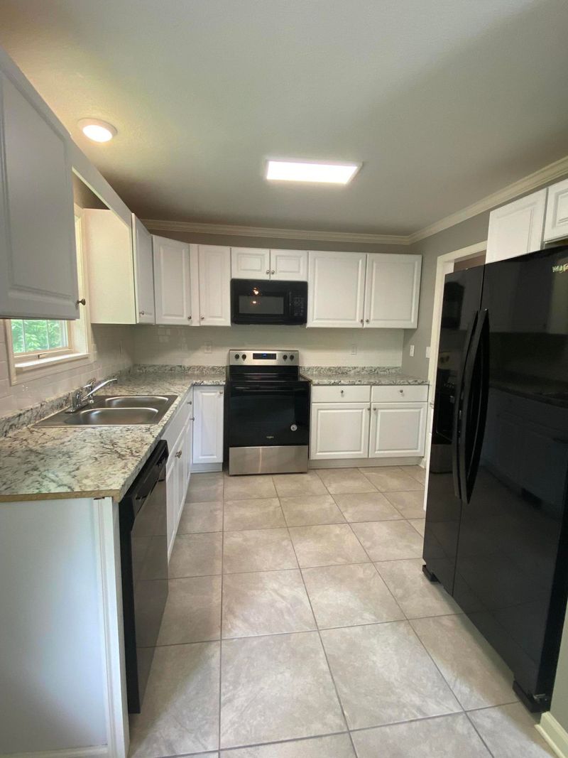 141 12 Shubert St, Loudon, TN 37774