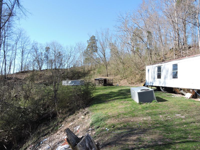 141 Becks Ln, Powell, TN 37849