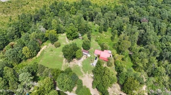 141 Central Ave, Robbins, TN 37852