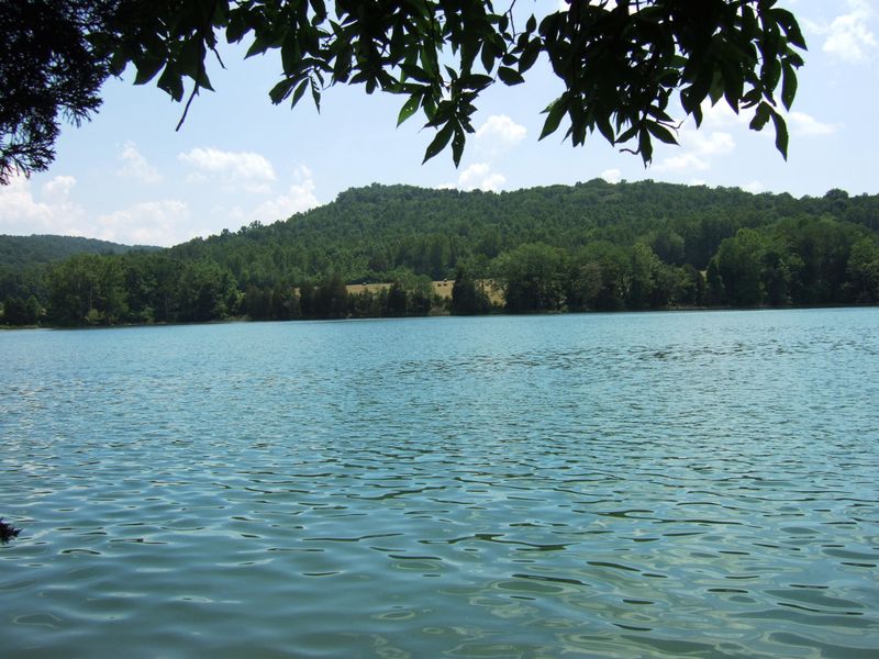 141 Helms Ferry Rd, Sharps Chapel, TN 37866