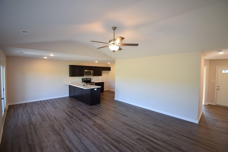 141 Holly Grove Ln, Loudon, TN 37774