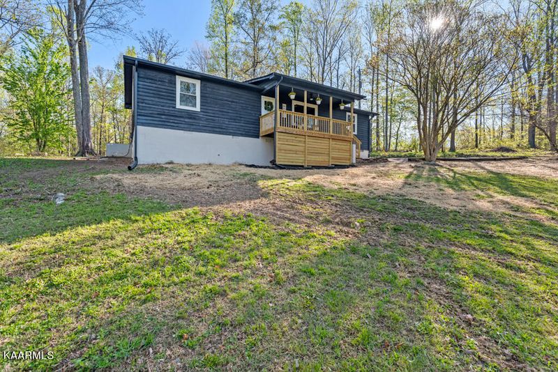 141 Lucas Ridge Ln, Powell, TN 37849