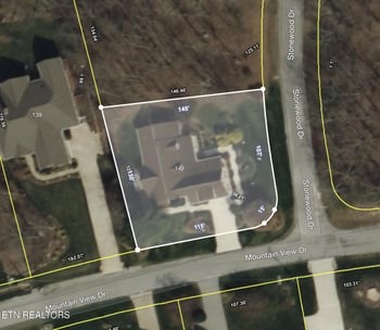 141 Mountain View Dr, Crossville, TN 38558