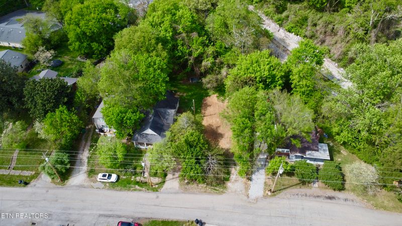 141 Nevada Ave, Lafollette, TN 37766
