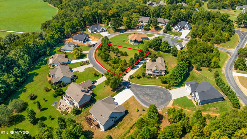 141 Nunyu Tr, Vonore, TN 37885