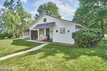 141 Pine St, Greenback, TN 37742