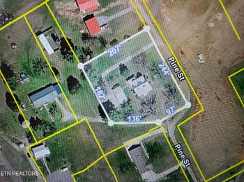 141 Pine St, Greenback, TN 37742