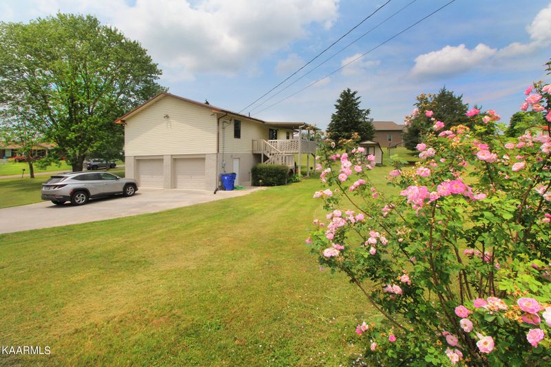 141 Ruth St, Corryton, TN 37721