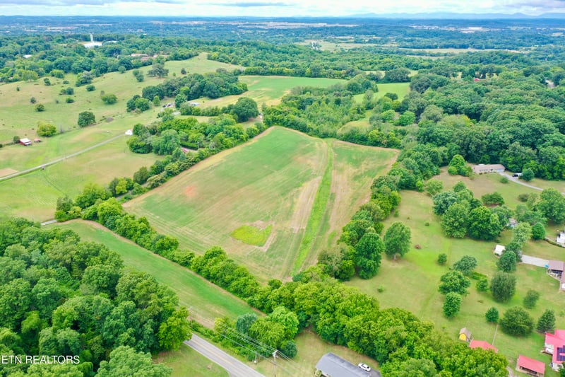141 Saratoga Dr, Maryville, TN 37804