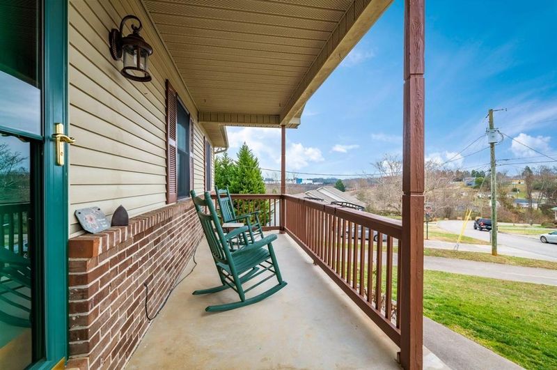 141 Thompson Cir, Loudon, TN 37774