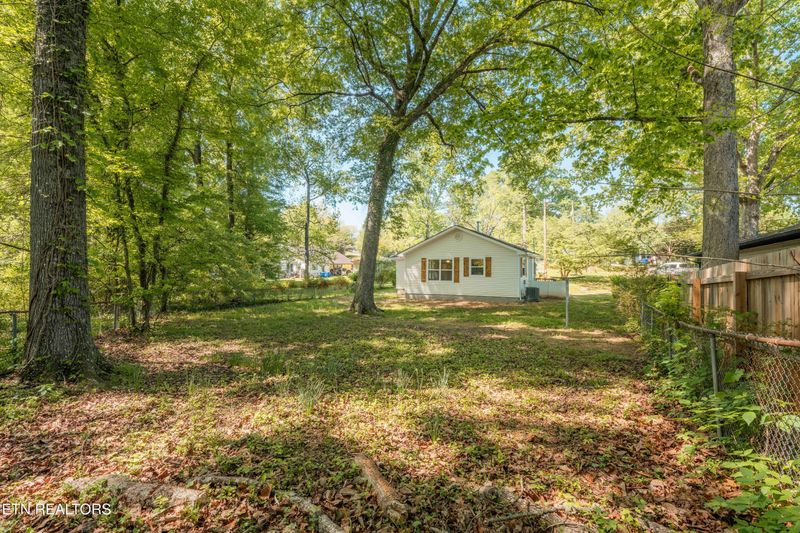 141 W Gettysburg Ave, Oak Ridge, TN 37830