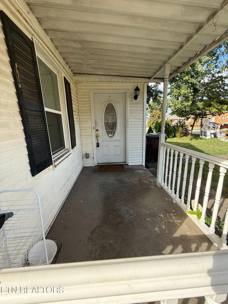 141 W Howe St, Alcoa, TN 37701