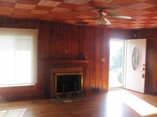 1410 Grove St, Loudon, TN 37774