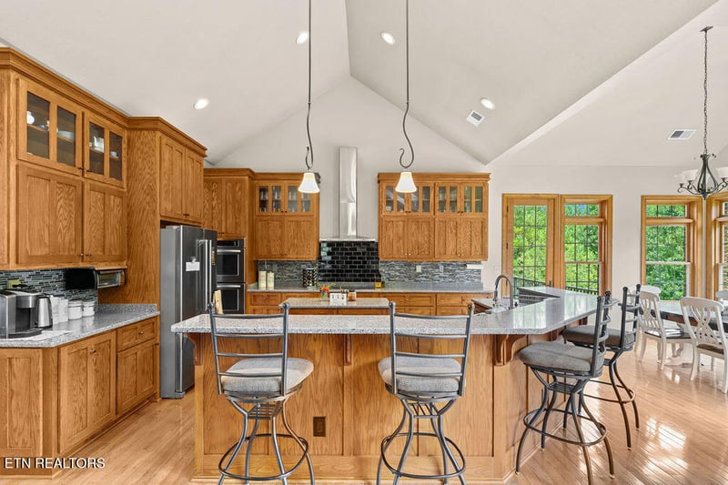 1410 Ward Rd, Loudon, TN 37774