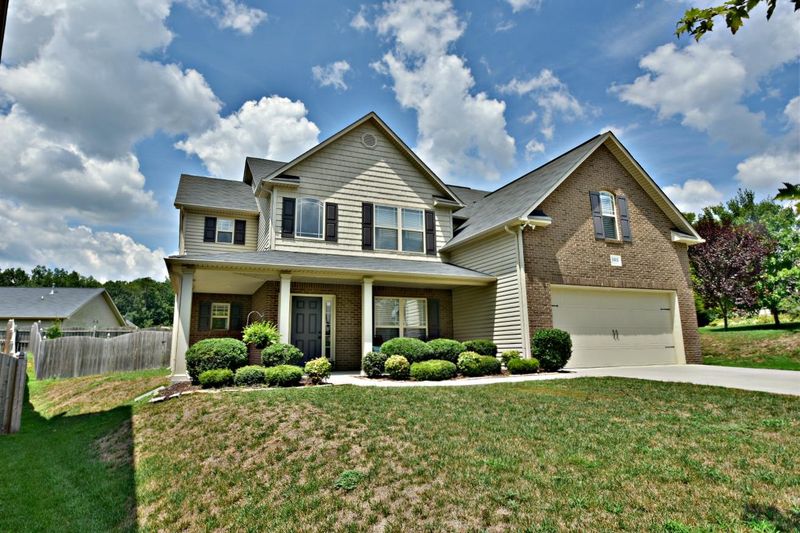 1411 Benson Ln, Knoxville, TN 37932