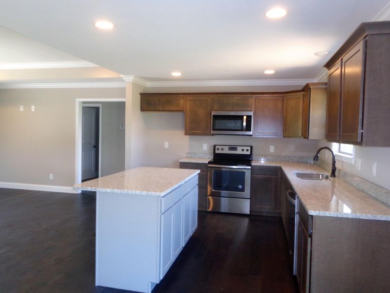 1411 Stephanies Way, Greenback, TN 37742