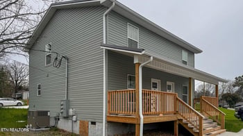 141143 Oak St, Athens, TN 37303