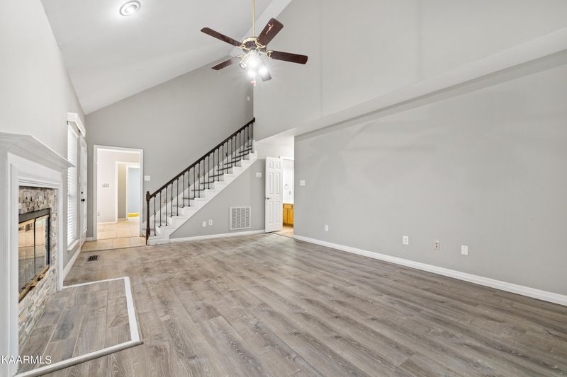 1412 Rush Limbaugh Ln, Knoxville, TN 37932