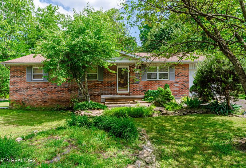 1412 Wilson Rd, Knoxville, TN 37912