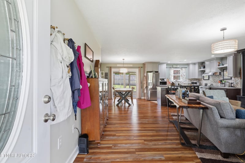 1413 Broadview Cir, Sevierville, TN 37876