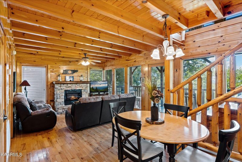 1413 Eagle Cloud Way, Sevierville, TN 37862