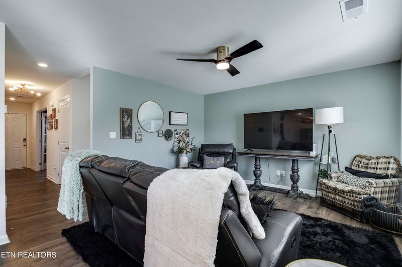 1413 Ridge Estates Dr, Athens, TN 37303