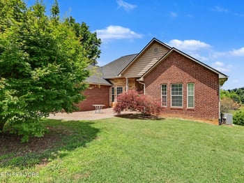 1414 Benjamin Blvd, Sevierville, TN 37876