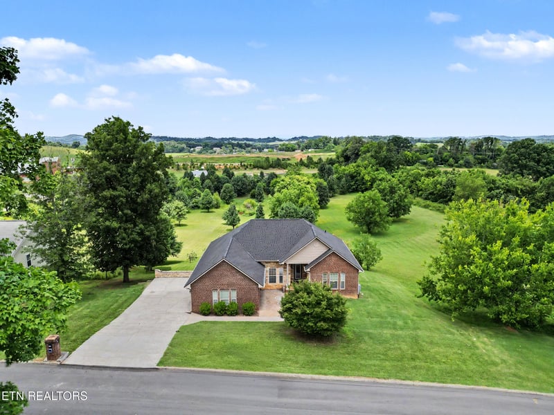 1414 Benjamin Blvd, Sevierville, TN 37876