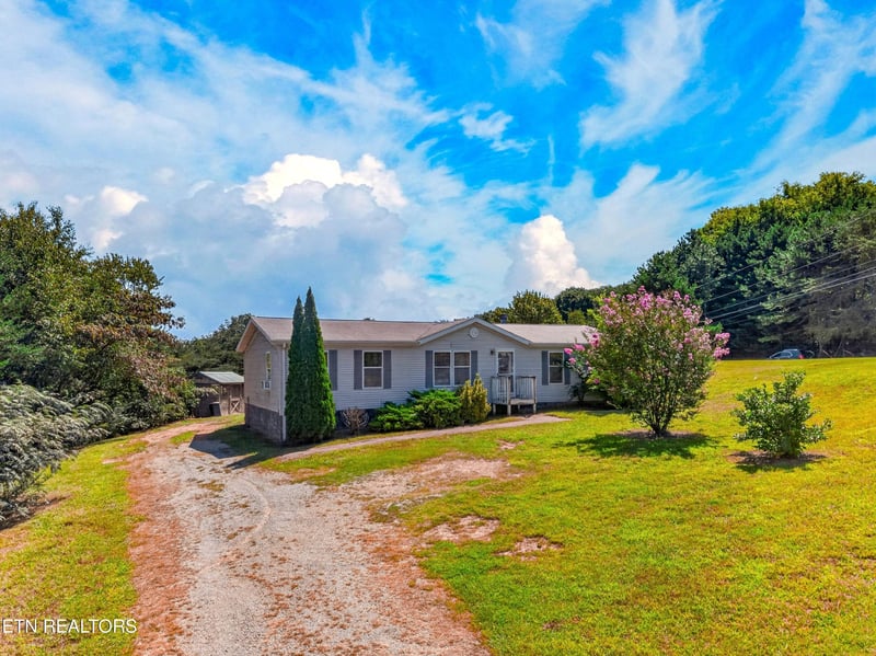 1414 Stony Point Rd, Knoxville, TN 37914