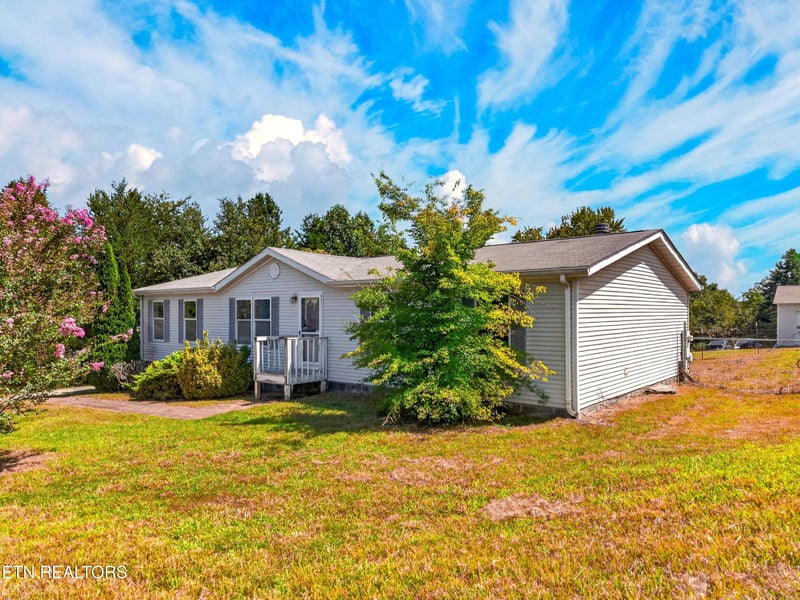 1414 Stony Point Rd, Knoxville, TN 37914