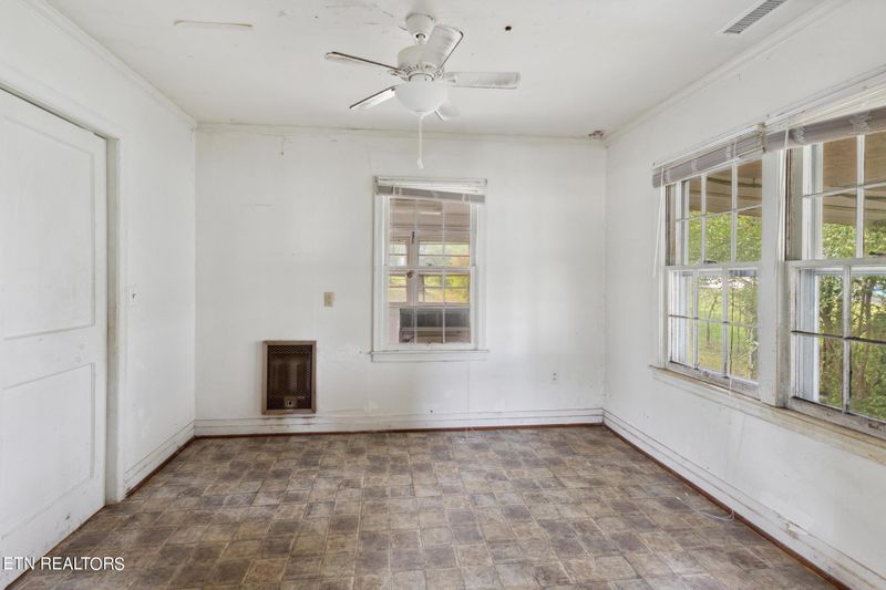 1414 Tennessee Ave, Etowah, TN 37331