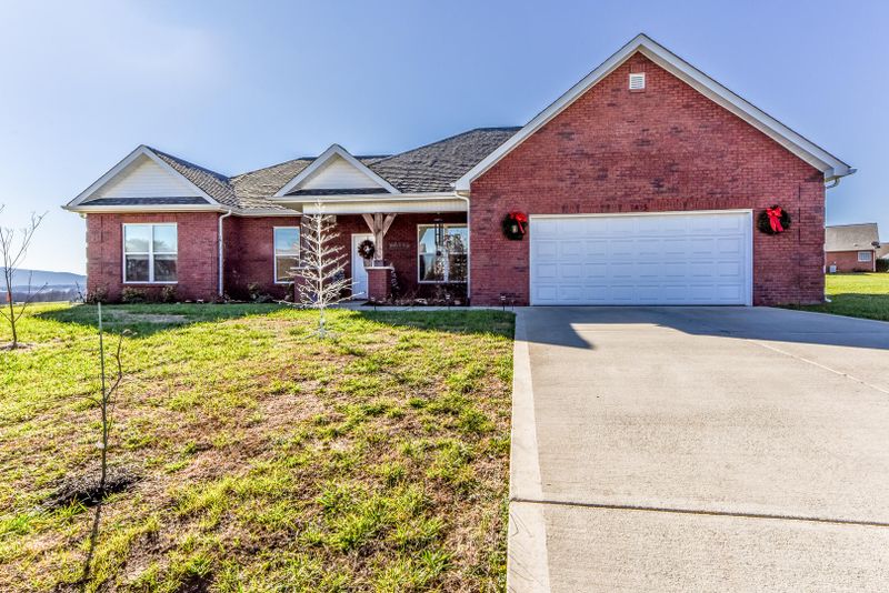 1415 Caleb Tr, Greenback, TN 37742