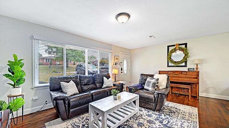 1415 Harmony Rd, Knoxville, TN 37912