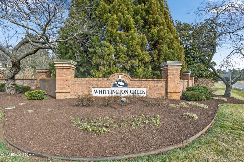 1415 Lismore Ln, Knoxville, TN 37922