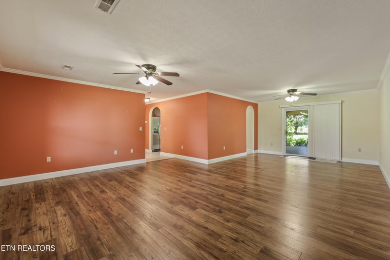 1416 Little Kaycee Dr, Sevierville, TN 37876