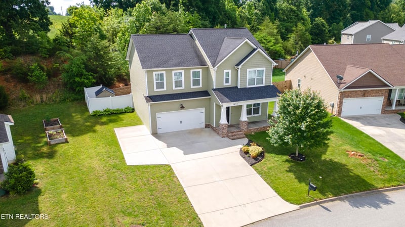 1416 Madison Oaks Rd, Knoxville, TN 37924