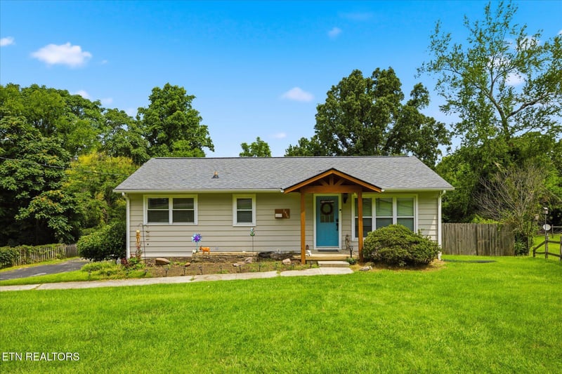 1416 SW Audena Ln, Knoxville, TN 37919